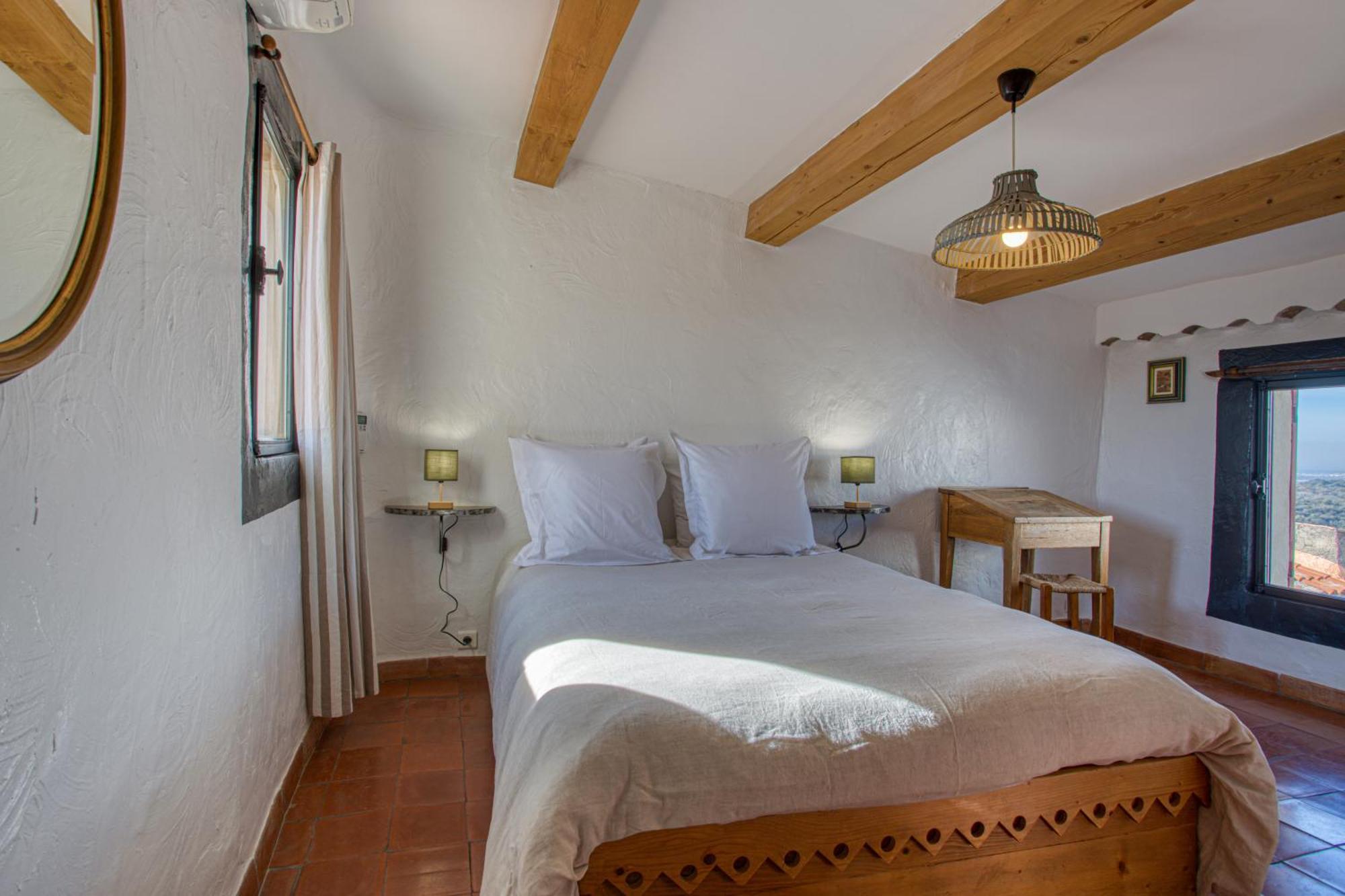 Hotel Restaurant Les Remparts Venasque Dış mekan fotoğraf